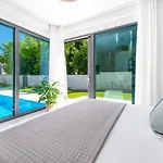Vila Oasis - Your Luxury Away From *
