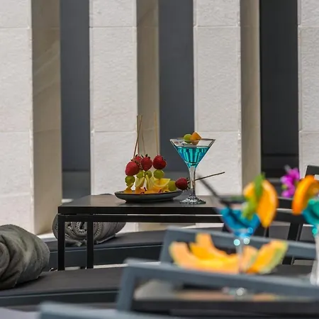 Oasis - Your Luxury Away From Celopeci
